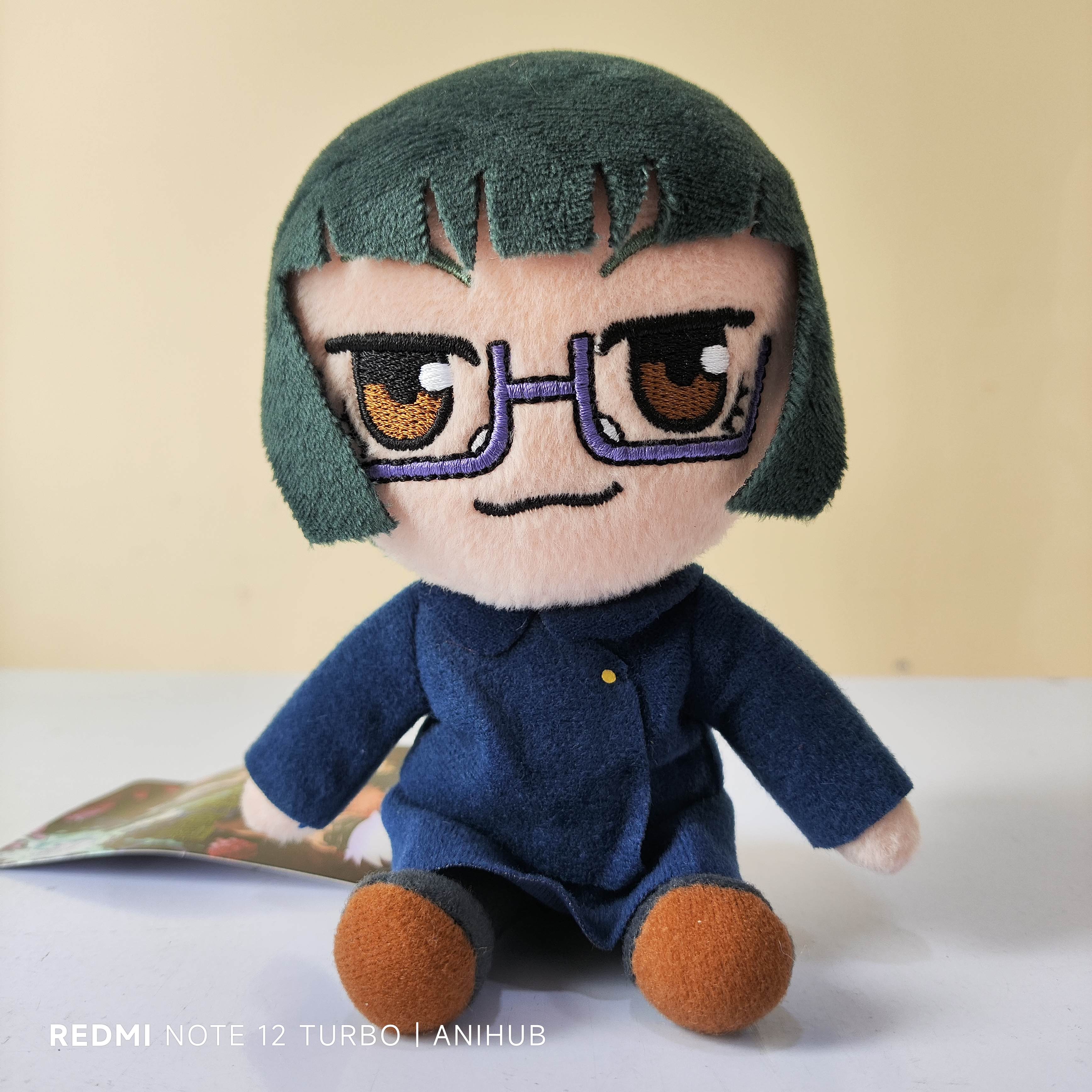 Jujutsu Kaisen Maki Sitting Plush With Glass 15cm